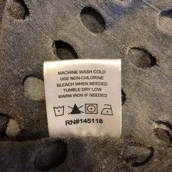 3/$20 Marbled blue top by Loving Heart - Picture 5 of 6